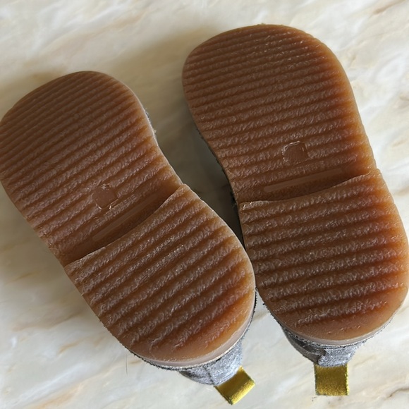 Mini Boden Toddler Boys Gray Velcro Faux Fur Lined Suede Boots Size 29 (US 12) - Picture 6 of 9